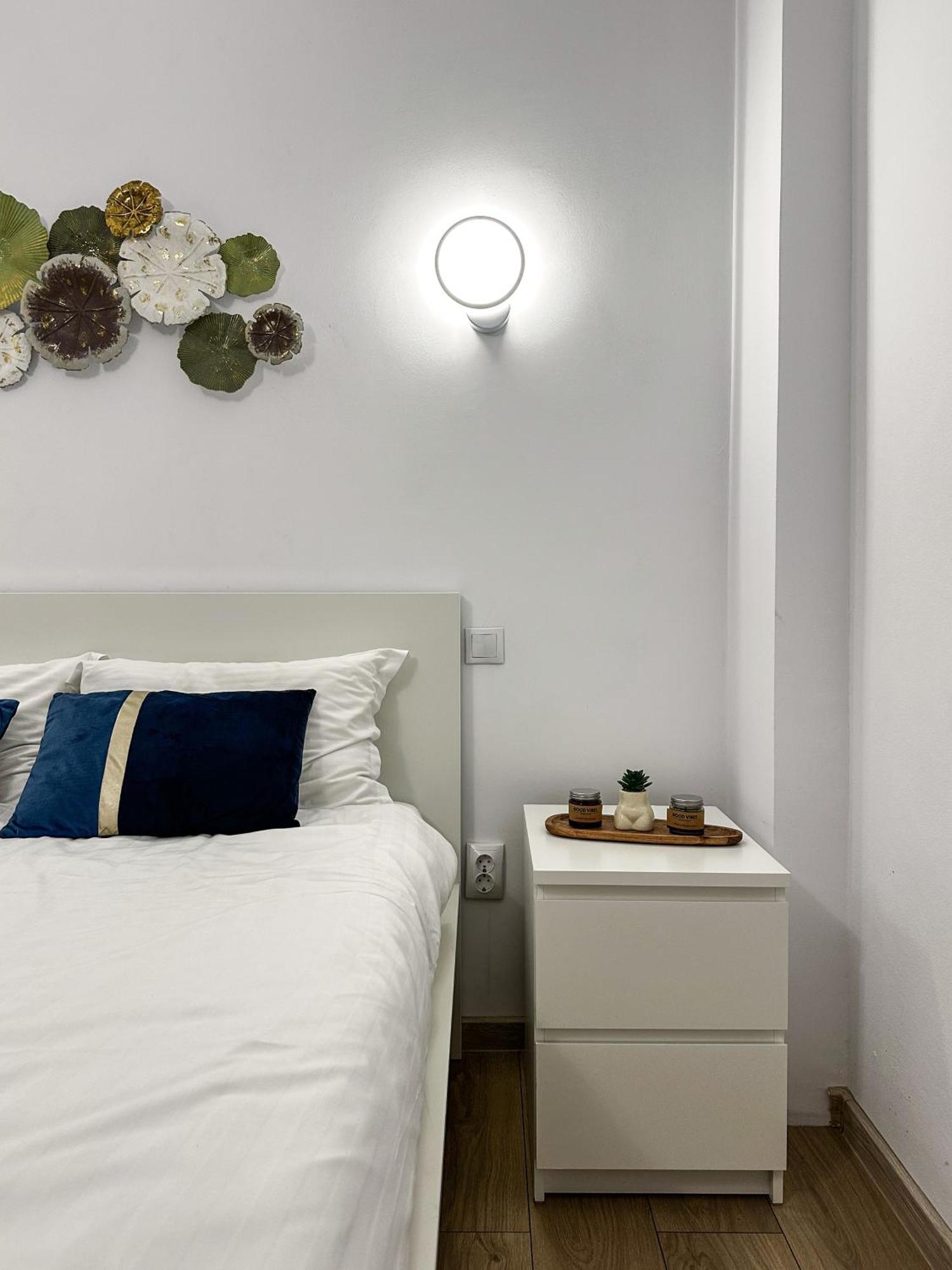Superior One Bedroom Apartment Unirii Square Бухарест Экстерьер фото