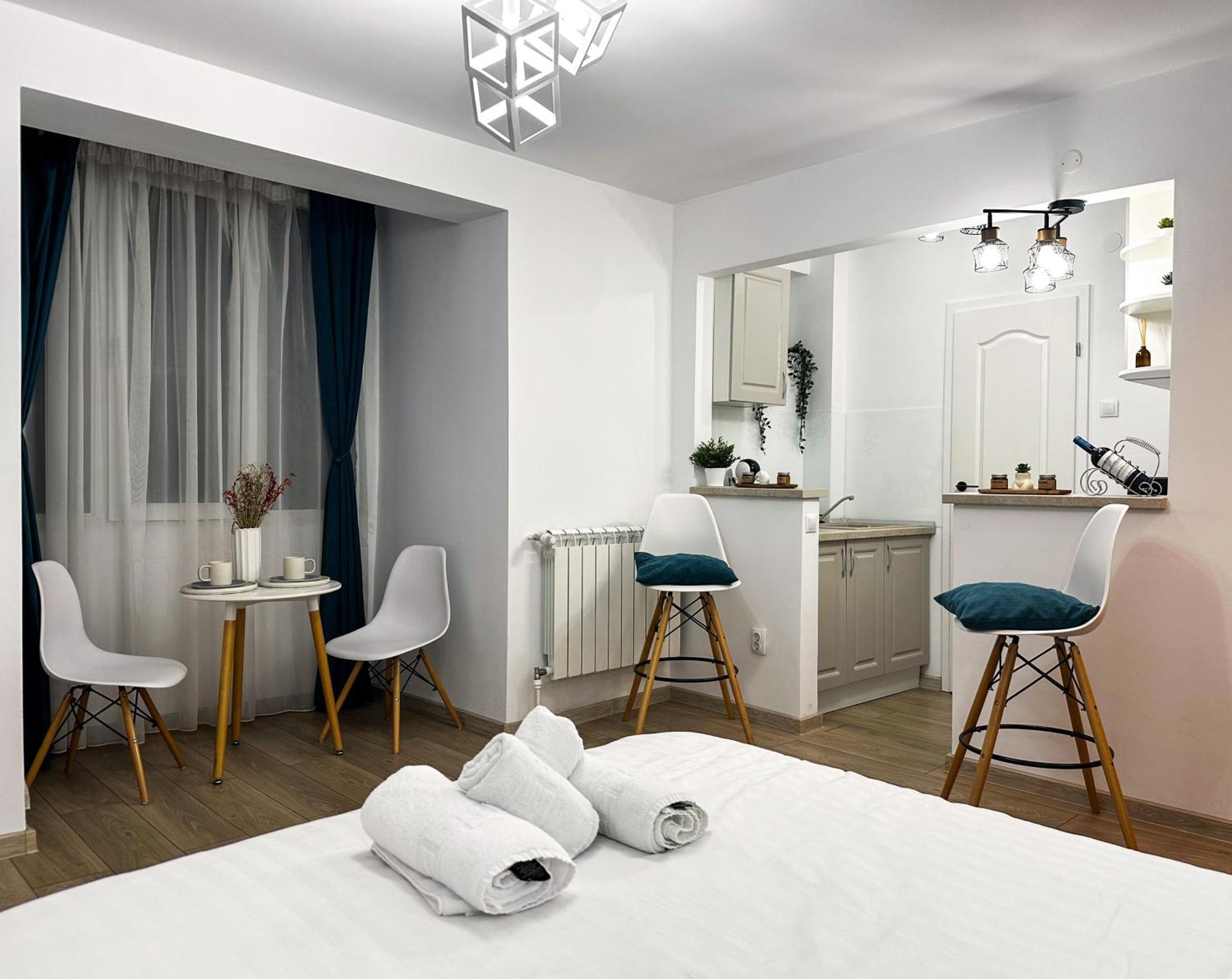 Superior One Bedroom Apartment Unirii Square Бухарест Экстерьер фото